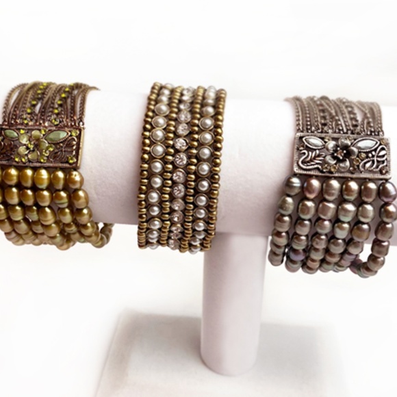 ANTHROPOLOGIE Pearl Bracelet - Picture 6 of 6